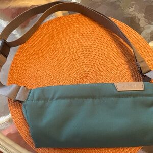 Bellroy Sling Mini in Teal